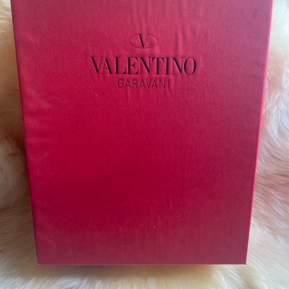 PRICE DROP‼️Rose Gold Valentino Garavani bow heels size 37 - Picture 3 of 8